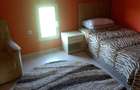Inchiriez 5 camere, baie, bucatarie - 3
