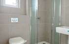 Apartament cu 3 camere decomandat în Tractorul - 17