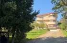 Casa spatioasa pe malul lacului Ezareni zona Valea Adanca - 8
