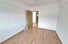 Apartament 4 camere decomandat Milcov-Bacau - 16