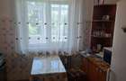 inchiriez apartament 2 camere decomandat - 1