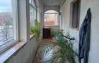 Casa parter+1 Razvad, la 7 km de Targovi?te (Dambovi?a), conectata la apa, gaz, curent - 10
