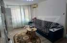 Apartament cu 3 camere semidecomandat în Podu Roș - 1