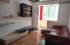 Apartament cu 3 camere, semidecomandat, zona Dacia - 2