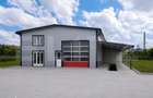 Teren industrial 5000 mp cu 2 hale 400 mp, in Isalnita, cu deschidere