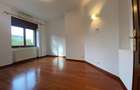 Apartament cu 4 camere în Aviatorilor - 12 Apartament cu 4 camere în Aviatorilor - 12
