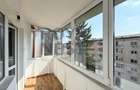 Apartament cu 3 camere decomandat în 13 Decembrie - 18