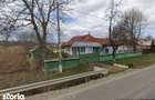 De vanzare casa + teren 9000 mp - 1