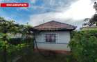 Casa si 2166 mp teren Magureni - 1