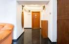 Apartament cu 3 camere decomandat în Decebal - 9