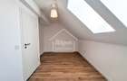 Apartament cu 3 camere decomandat în Tractorul - 29