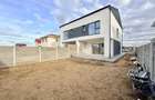 Duplex cu 4 camere cu Canalizare în Moșnița Nouă - 2