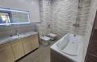 Apartament cu 3 camere decomandat în Tractorul - 15