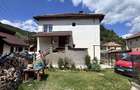 Apartament cu 2 camere decomandat în Băi - 2