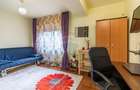 Casă individuală cu 6 camere cu Canalizare în Central - 11