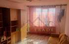 Apartament cu 3 camere decomandat în Vlahuță - 1