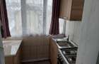 Vand apartament cu 2 camere,etaj 2 - 4