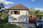 Casă cu 3 camere în Central - 1