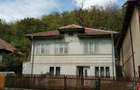 Casă cu 5 camere cu Teren 500 Mp în Lopătari - 2