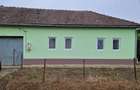 Casă cu 3 camere în Dezești - 1