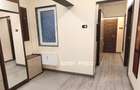 Apartament cu 3 camere decomandat în Tei - 2