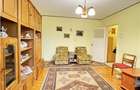 Apartament cu 3 camere semidecomandat în Central - 1