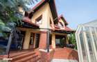 Vila 4 camere cu piscina in Bucov. - 17
