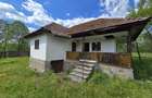 Casa pe fundatie de piatra cu garaj si teren generos in Novaci, Gorj. - 4