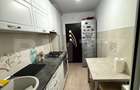 Apartament cu 3 camere decomandat în Tractorul - 4