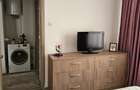 Inchiriez apartament cu 3 camere - 1