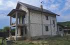 Casă cu Teren 989 Mp în Albota - 1