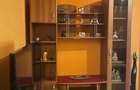 Apartament cu 3 camere,semidecomandat