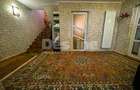 Vila cu etaj si mansarda, teren 7.200 mp, 1.550 mp intrav... - Balteni (Iasi)