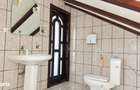 Casa cu 5 camere de inchiriat - locuire sau birouri, Sibiu