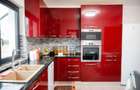 Casa / Vila cu 5 camere de vanzare