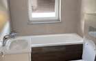 Inchiriez Apartament 3 camere - 1