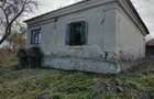 Casă cu 2 camere cu Teren 10000 Mp în Fârtățești - 2