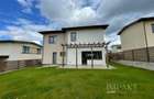 Casa / Vila cu 4 camere de vanzare- Dezmir - 2