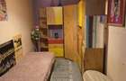 De vanzare apartament cu 3 camere etaj 1 - 4