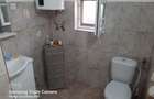 vand casa cu 3 camere , baie , bucatarie , suprafata totala 38 arii , intravilan - 2