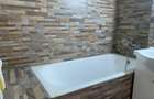 Apartament cu 4 camere decomandat în Griviței - 6