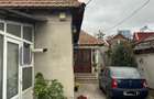 Casă individuală cu 3 camere cu Canalizare în Km 5 - 1