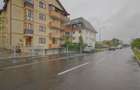 Apartament cu 3 camere decomandat în Tractorul - 33