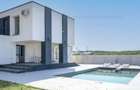 Casă individuală cu 6 camere cu Canalizare în Balotești - 1