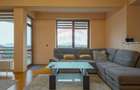 Apartament cu 3 camere decomandat în Tractorul - 3