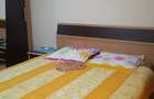 Apartament cu 3 camere semidecomandat în Berceni - 2