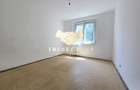 Apartament cu 3 camere decomandat în Polonă - 3