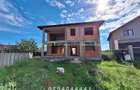 Casă cu 5 camere cu Teren 400 Mp în Agigea - 1
