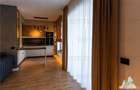 Apartament cu 3 camere decomandat în Sisești - 3
