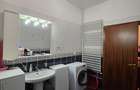Apartament cu 3 camere decomandat în P-ța Victoriei - 11